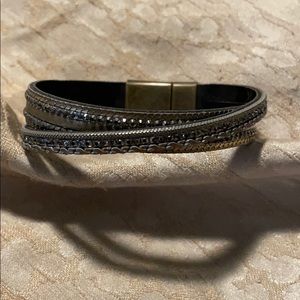 Leather and metal magnetic clasp bracelet